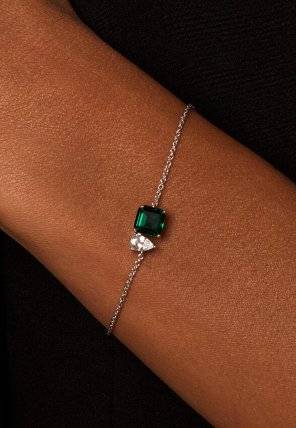 Браслет из серебра АУРА с выращенным изумрудом MIE