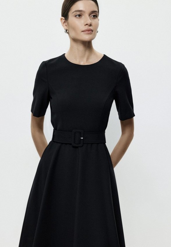 Платье Charuel