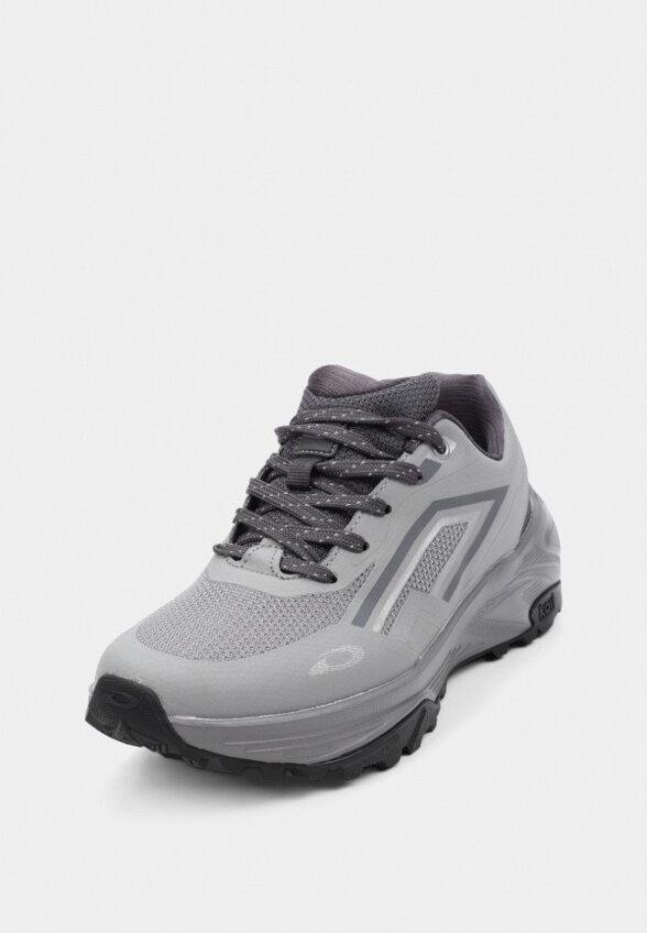 Кроссовки Kari