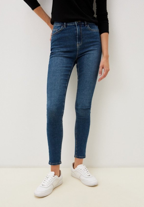 Джинсы Terranova