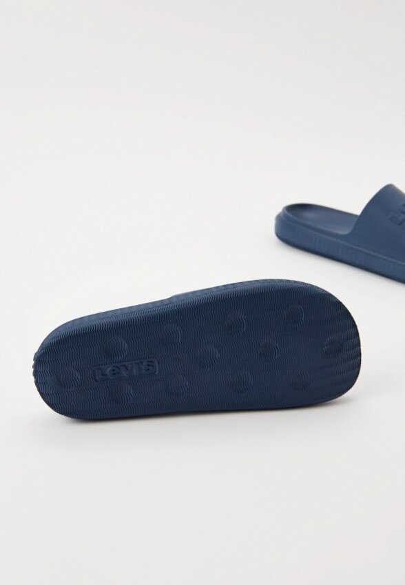 Сланцы Levi's®