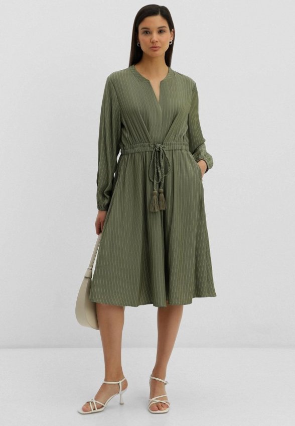 Платье Nominee