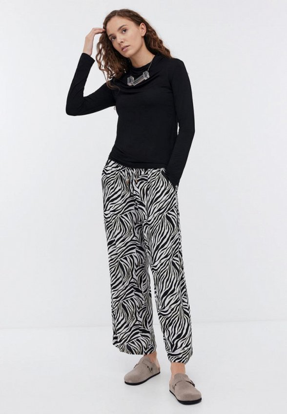 Лонгслив Baon