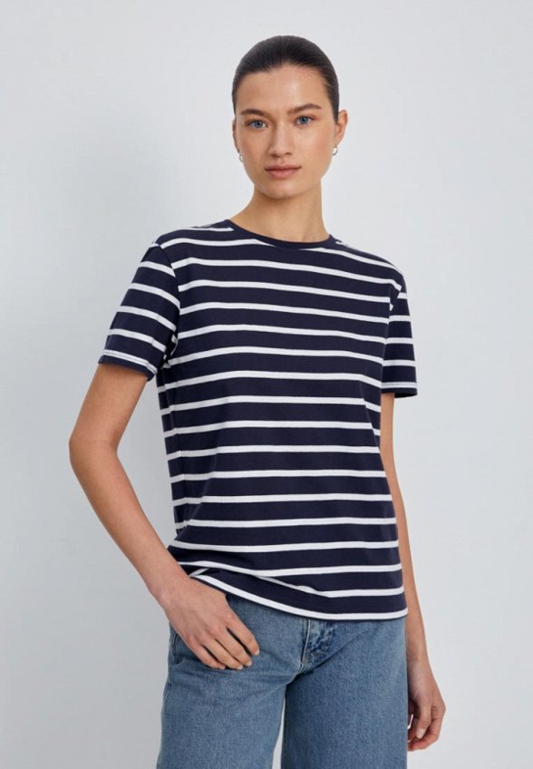 Футболка Finn Flare