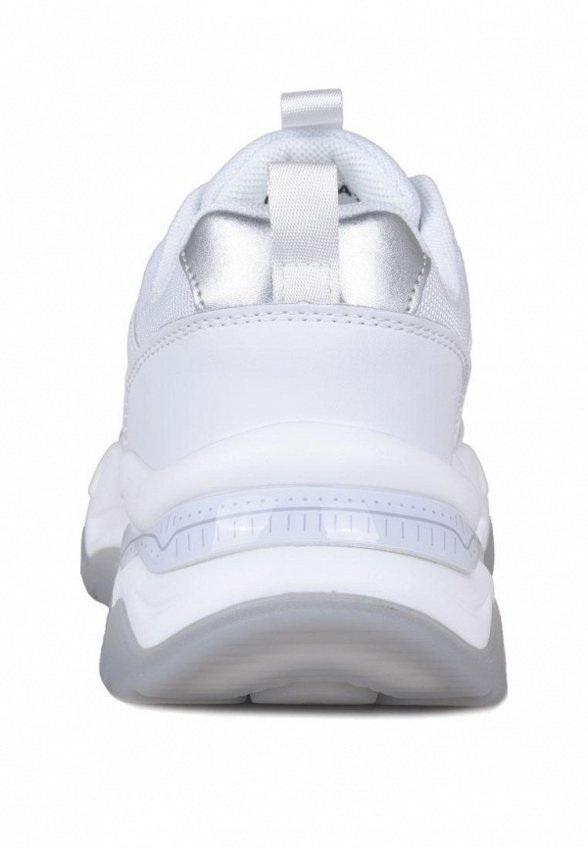 Кроссовки Pierre Cardin