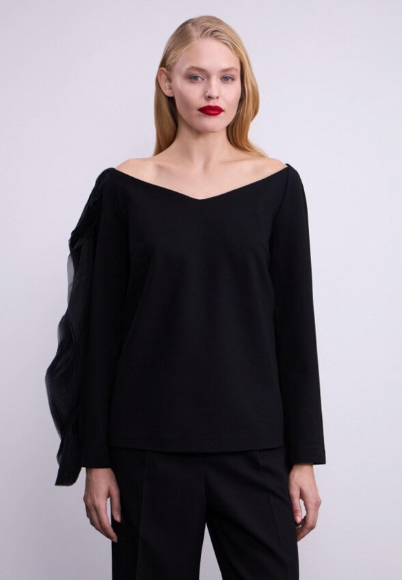 Пуловер Zarina