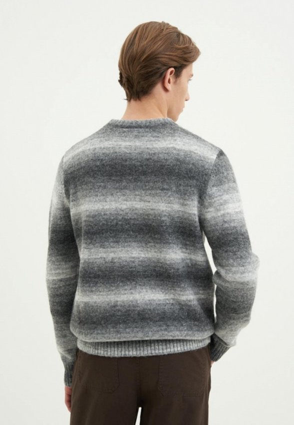 Джемпер Finn Flare