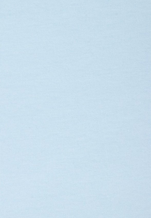 Футболка Апрель