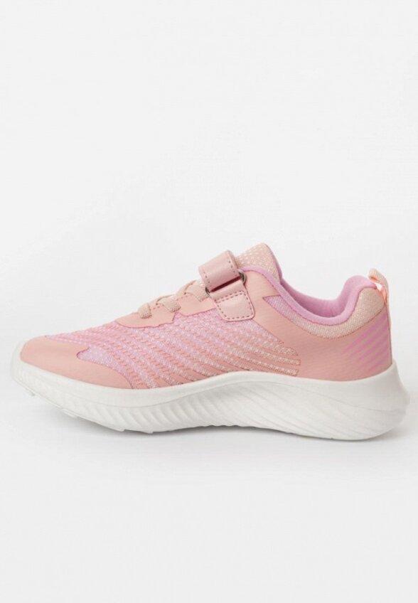 Кроссовки Tikkago