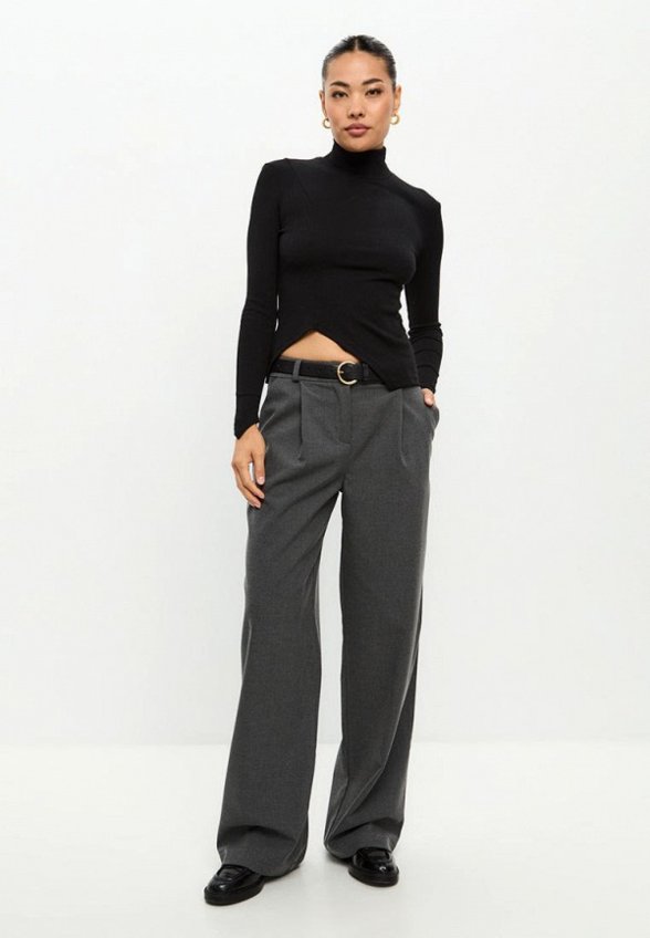 Брюки Suara Femme