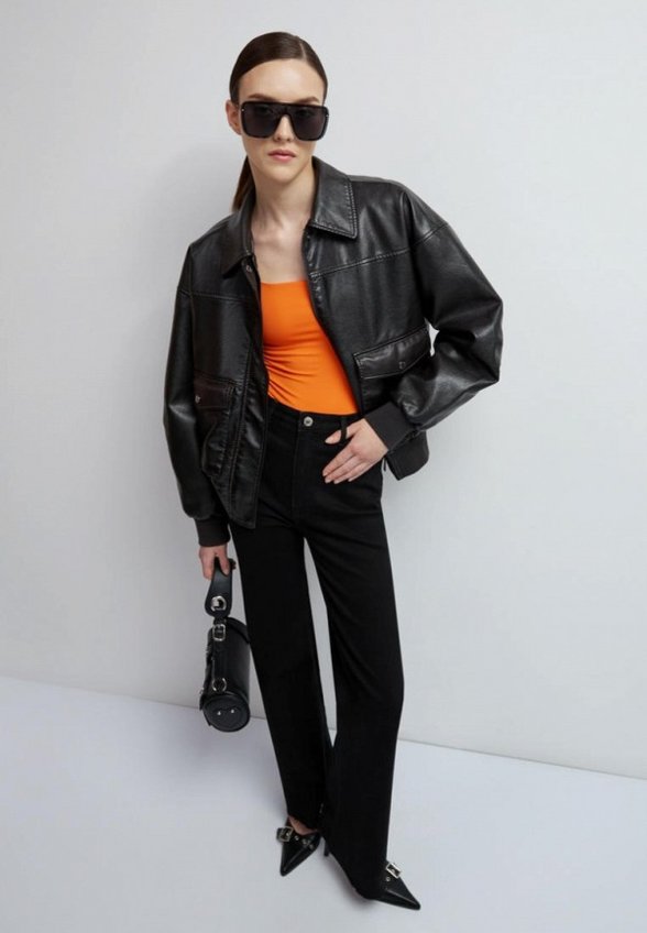 Куртка кожаная Vittoria Vicci