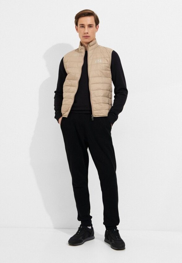 Жилет утепленный EA7