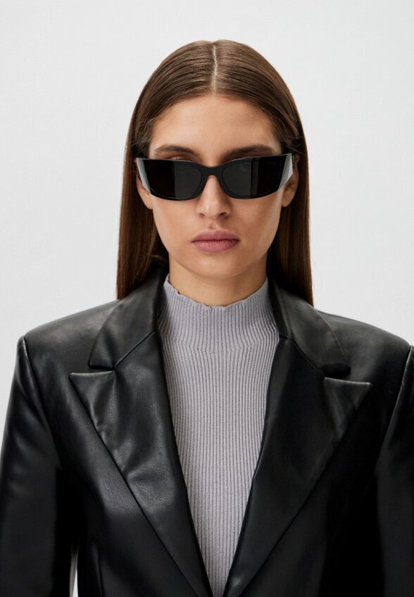 Очки солнцезащитные Prada