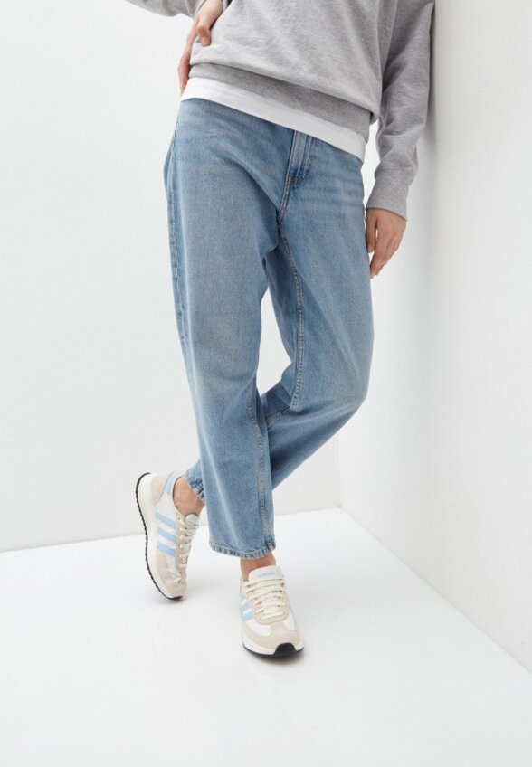 Кроссовки adidas