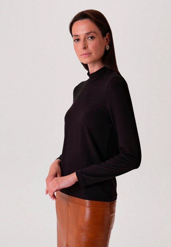 Лонгслив Antiga