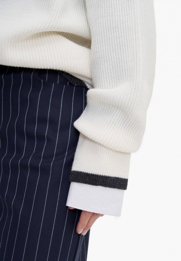 Пуловер Top Top