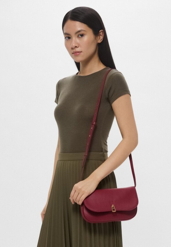 Сумка Coccinelle