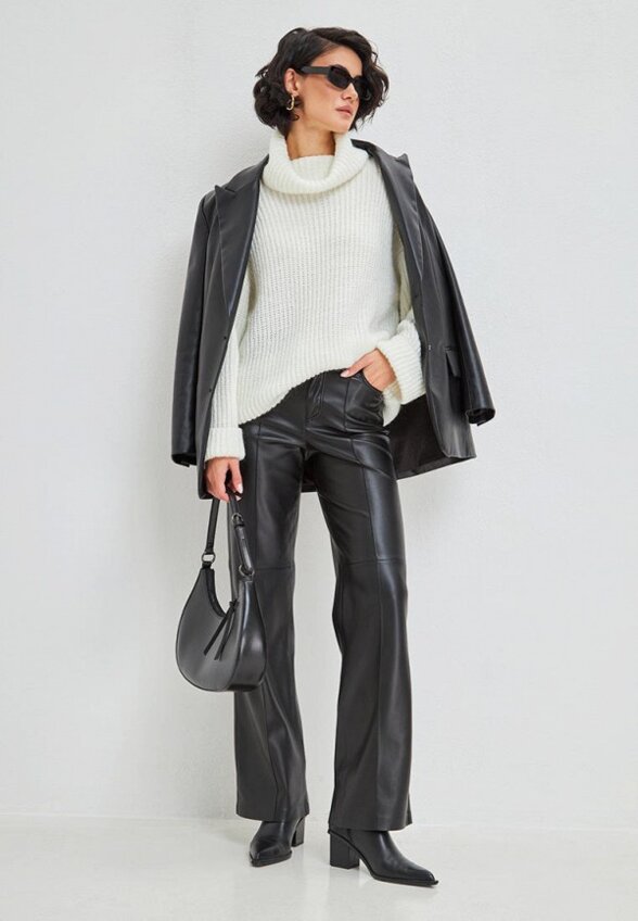 Свитер To Molly from James