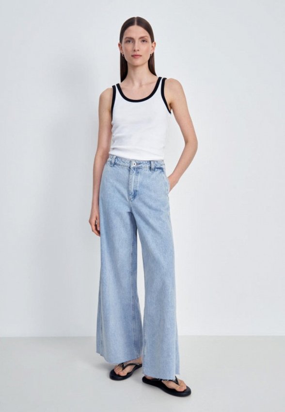 Джинсы Finn Flare