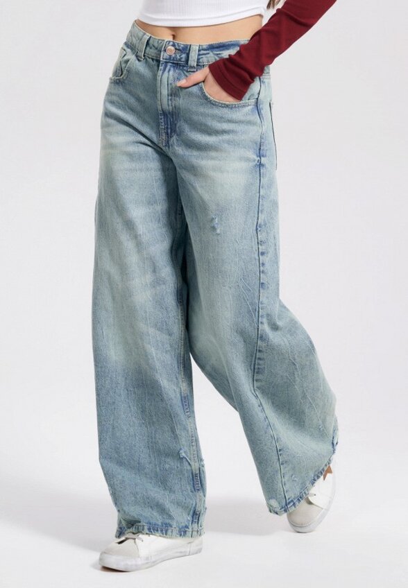 Джинсы Твое