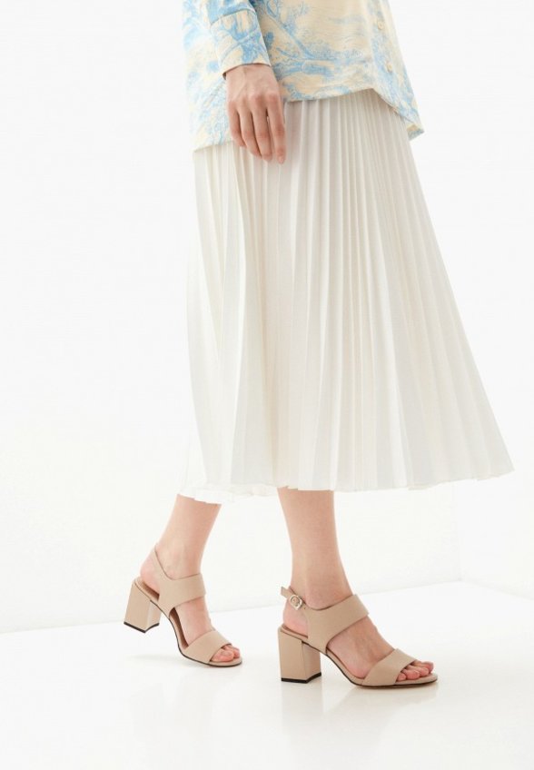 Босоножки Abricot