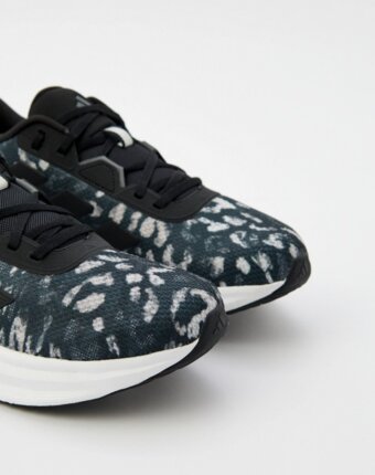 Кроссовки adidas мужчинам