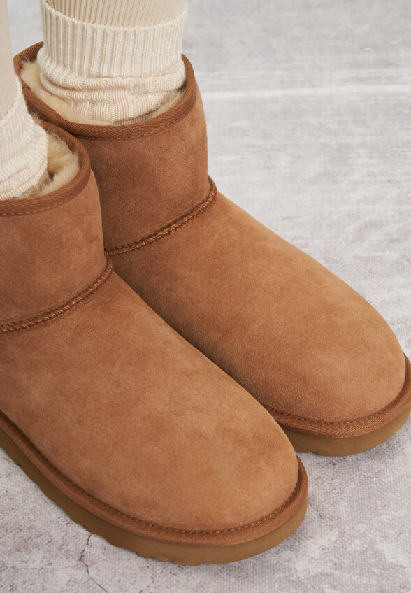 Угги женские UGG Classic Mini II, Коричневый