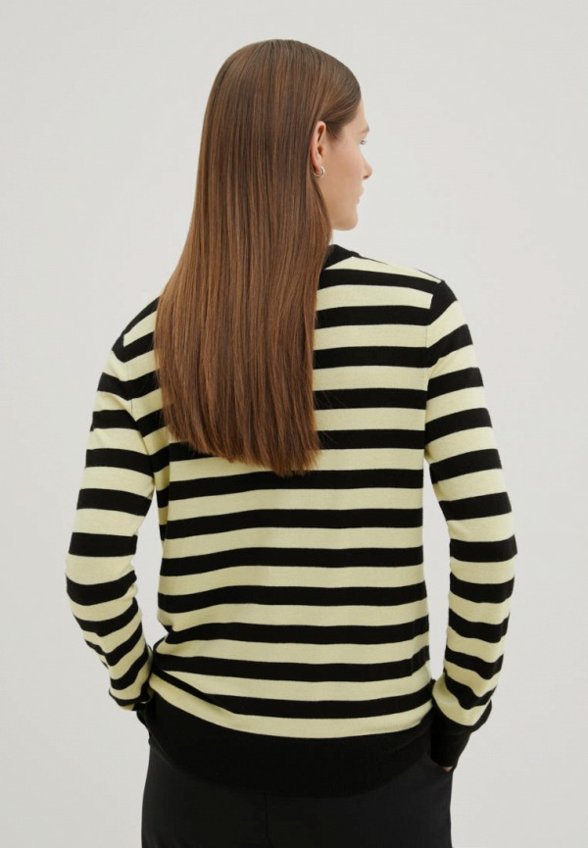 Джемпер Finn Flare