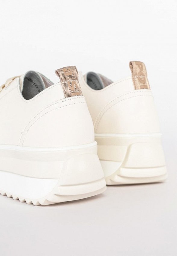 Кроссовки Gut