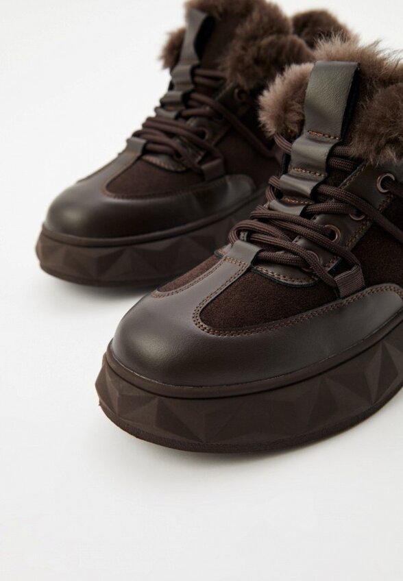 Кроссовки Founds