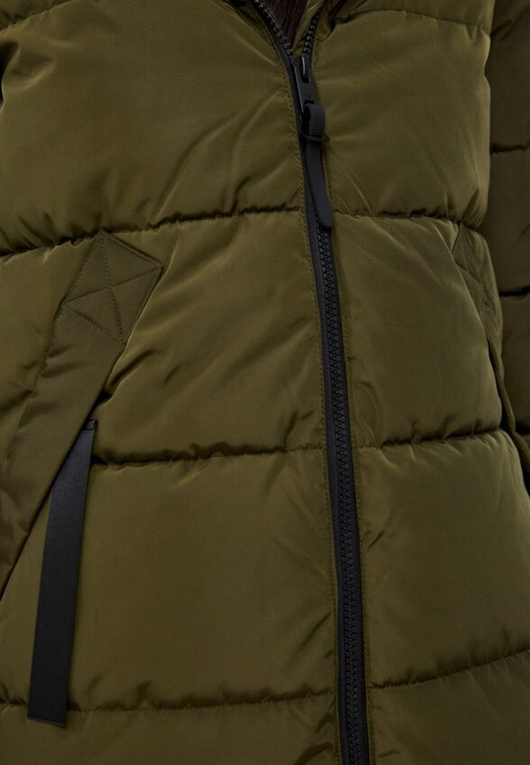 Пуховик Colin's