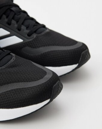 Кроссовки adidas мужчинам