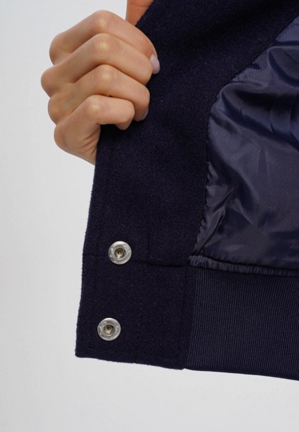 Бомбер Твое