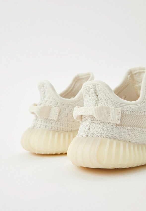 Кроссовки adidas YEEZY