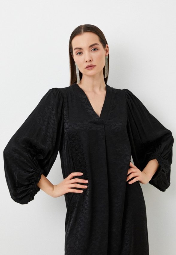 Платье MadaM T