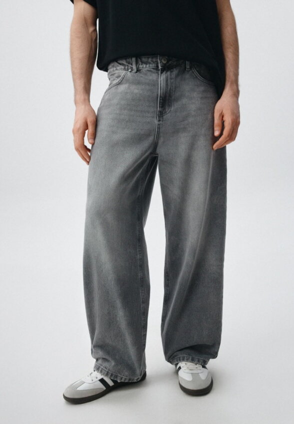 Джинсы BAGGY FIT со средней посадкой