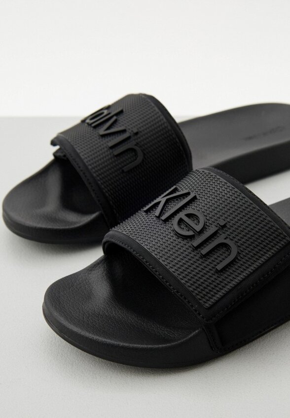 Сланцы Calvin Klein