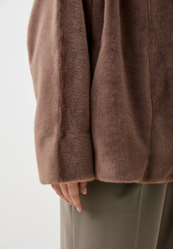 Пальто меховое La Via Estelar