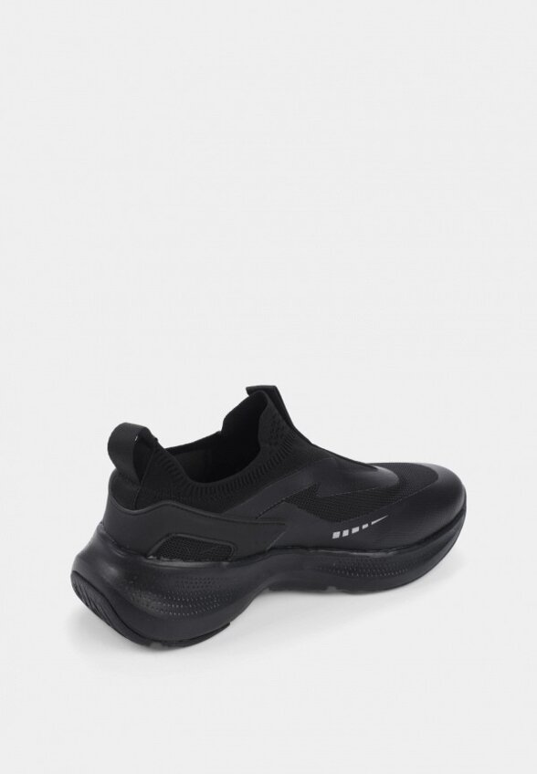 Кроссовки Kari