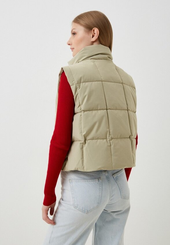 Жилет утепленный JNBY