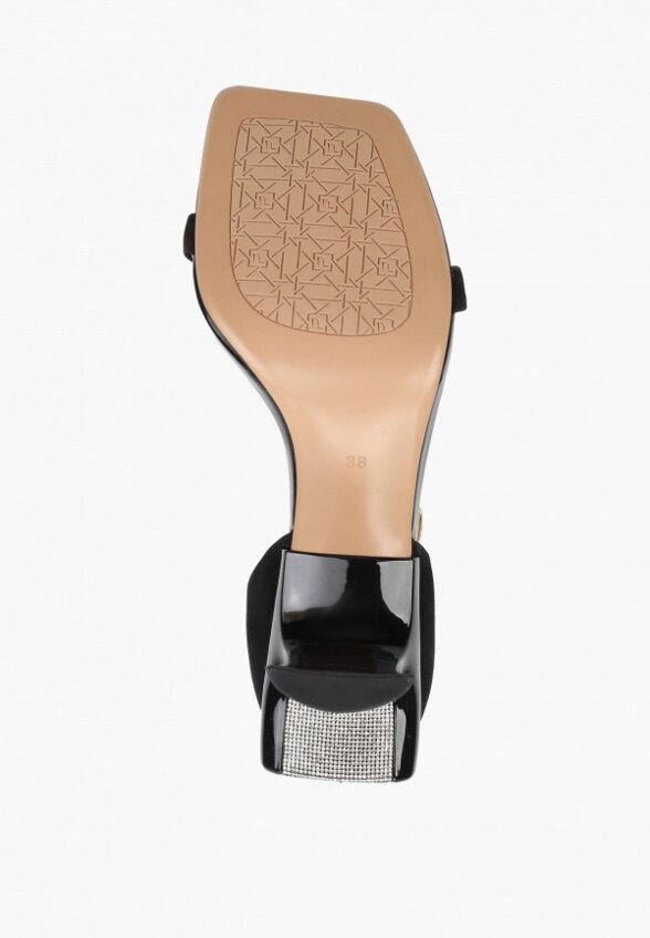 Босоножки Milhriz