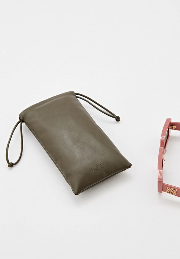 Очки солнцезащитные Loewe