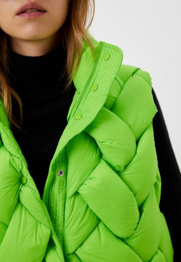 Жилет стеганый JNBY