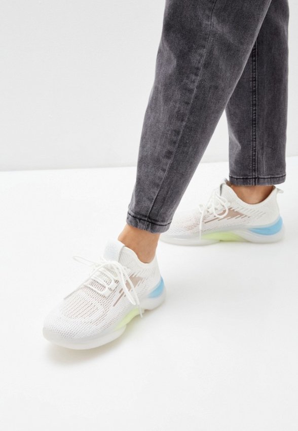 Кроссовки Escan