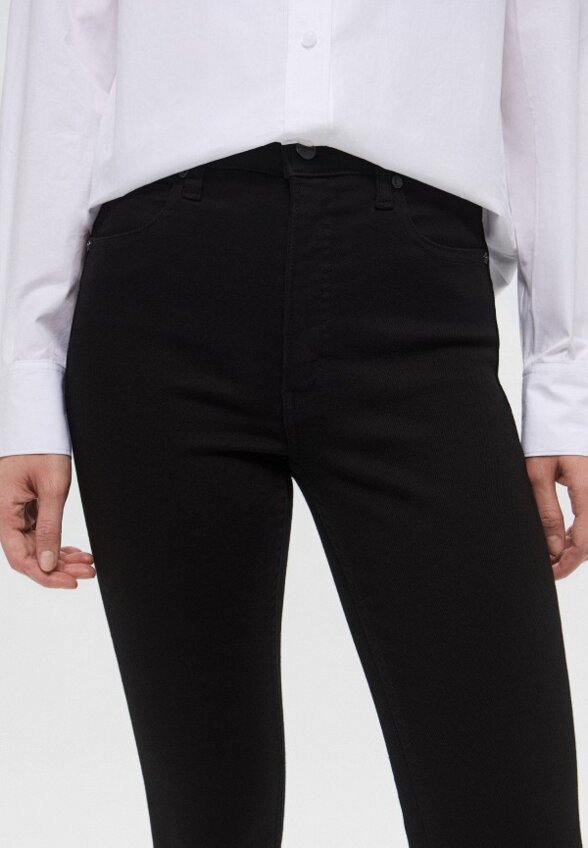 Джинсы Calvin Klein