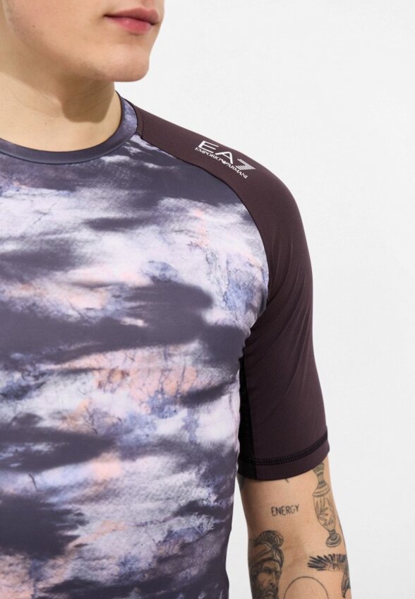 Футболка спортивная EA7