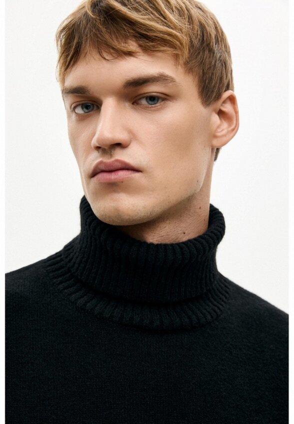 Водолазка Yollo