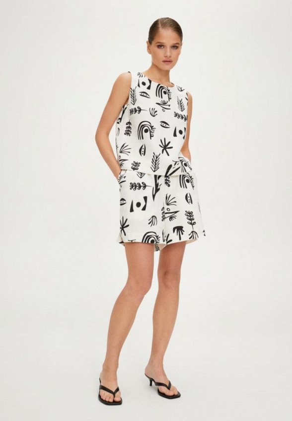 Шорты SashaOstrov