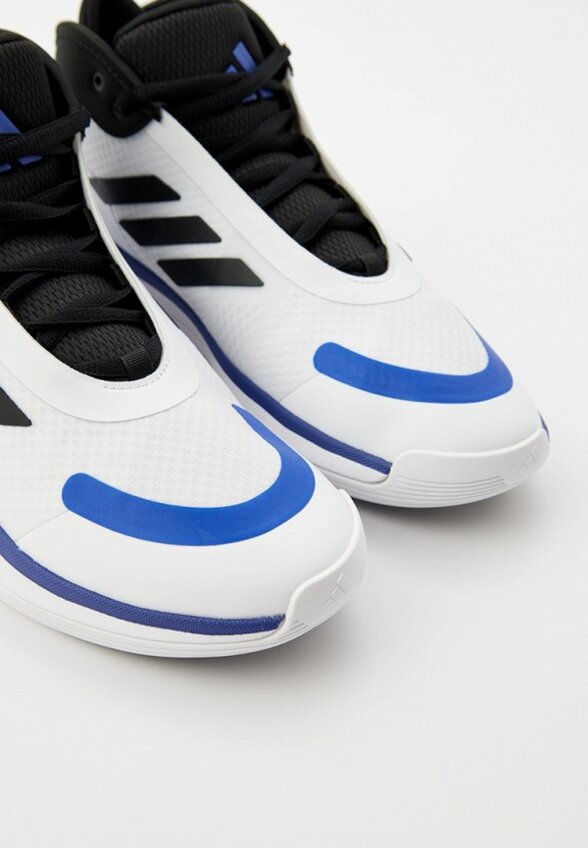 Кроссовки adidas