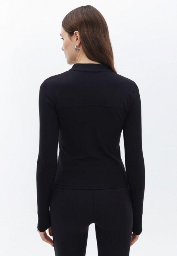 Лонгслив спортивный OXXO